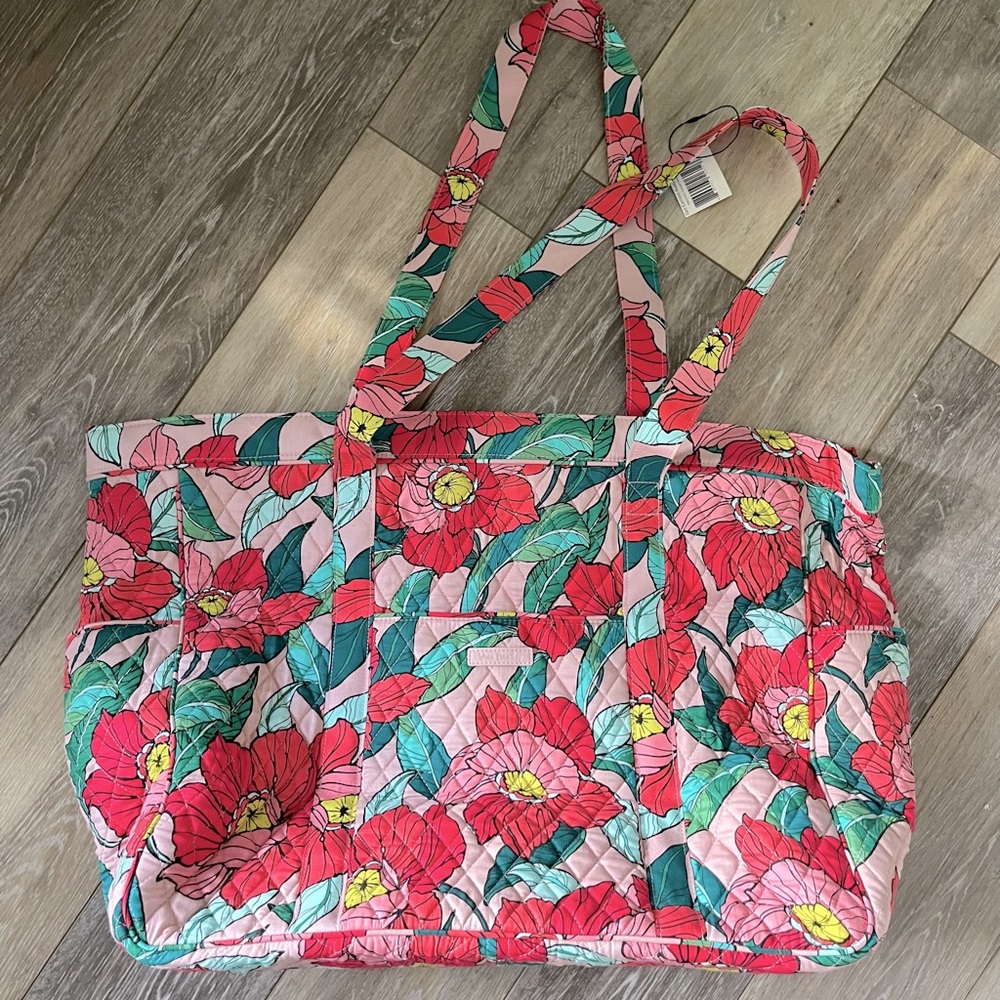 VB Get carried away tote✨